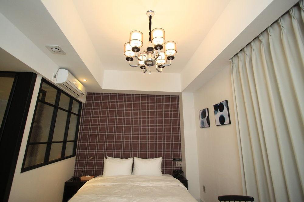Hound Hotel Changwon Exteriör bild