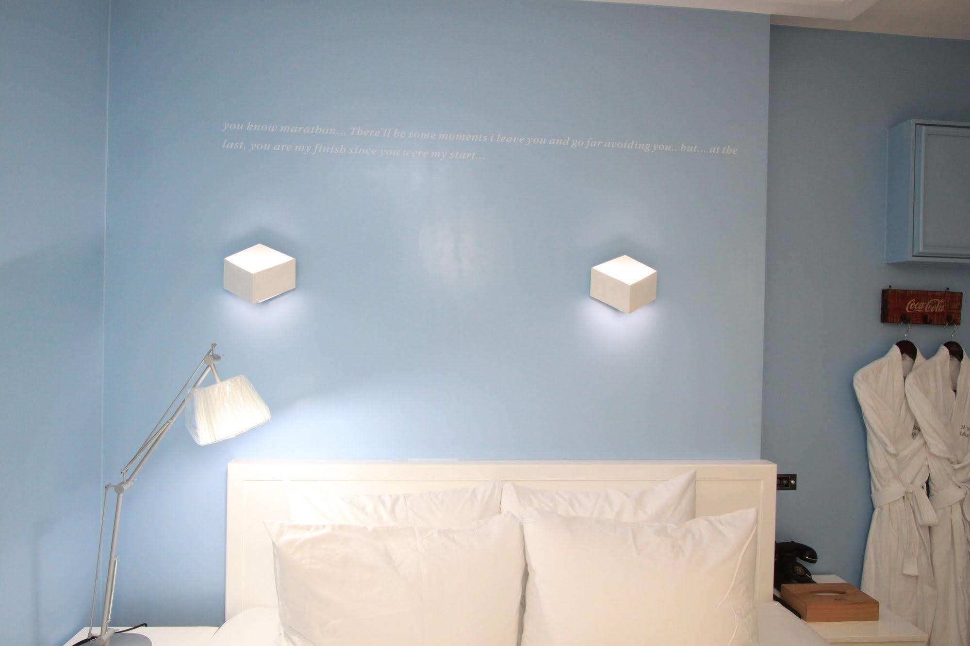Hound Hotel Changwon Exteriör bild